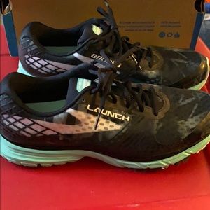 Brooks Launch 3 Black/White/Ice Green Women’s 11